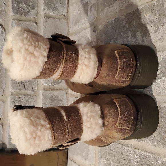 UGG boots Womens size 6 rugged wear sherpa lined - Picture 5 of 16